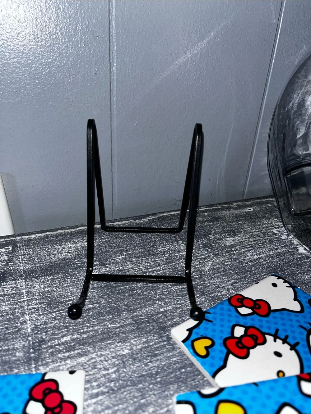 Hello Kitty Coasters w/black metal holder   4 coasters  4x4x.25